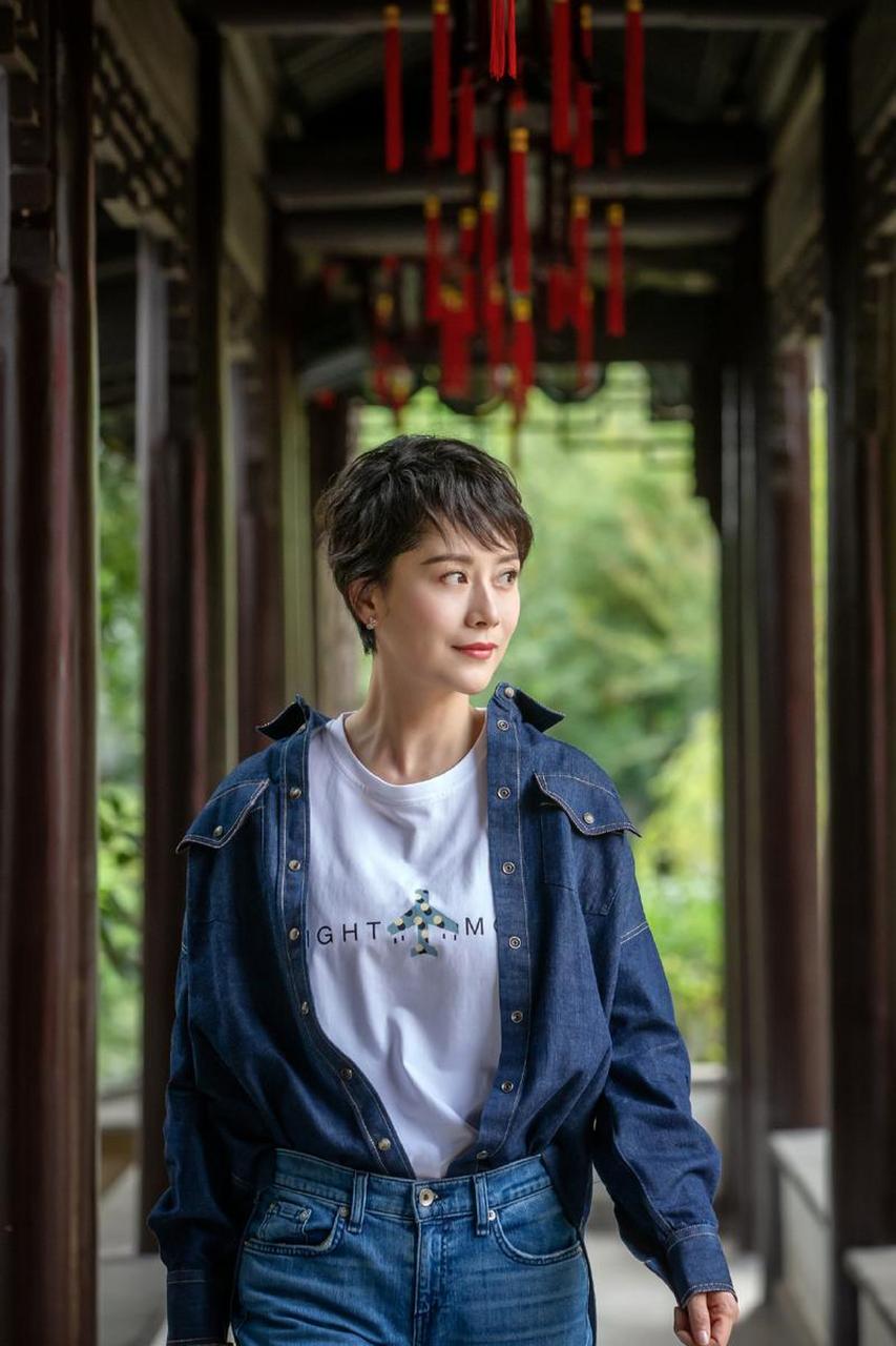 演员: 海青自然美照片