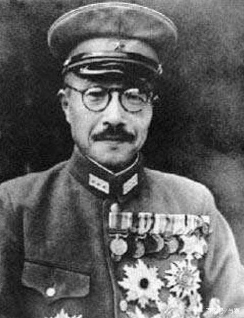 他舍去自己这一身的臭皮囊死了,却证明了有人比他更黑更坏