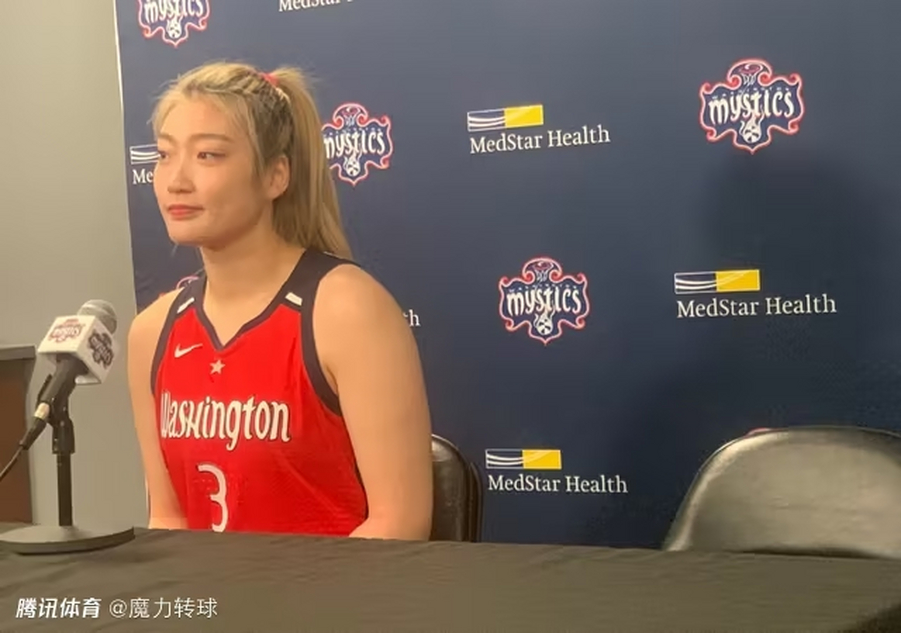 中國女籃的運動員李夢和wnba球隊華盛頓神秘人簽訂了一份合同,新賽季