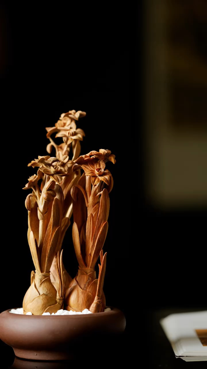 老山檀香仿真水仙花木雕摆件