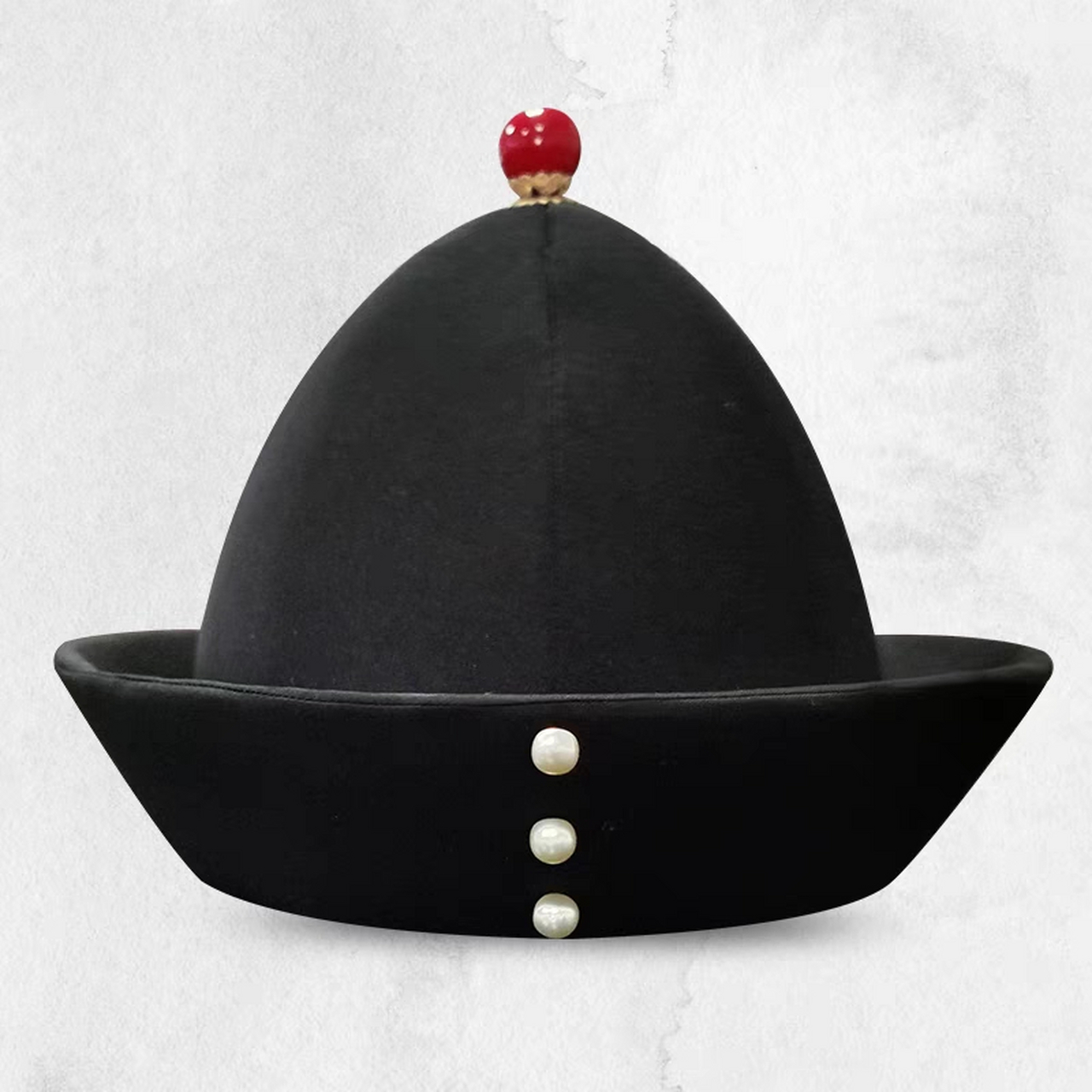 江东记明制折檐帽黑氊毡帽奓檐帽,一般明人都喜欢配明圆领曳撒罩甲