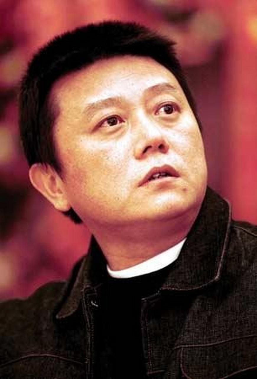 徐静蕾在20岁上时爱上了36岁的王朔.