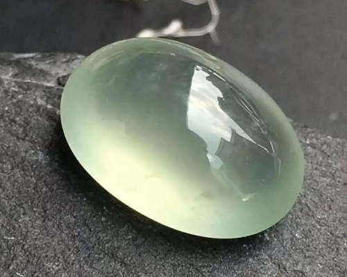 什么是翡翠的"桔皮纹"和"酸蚀纹"?你能区分吗?