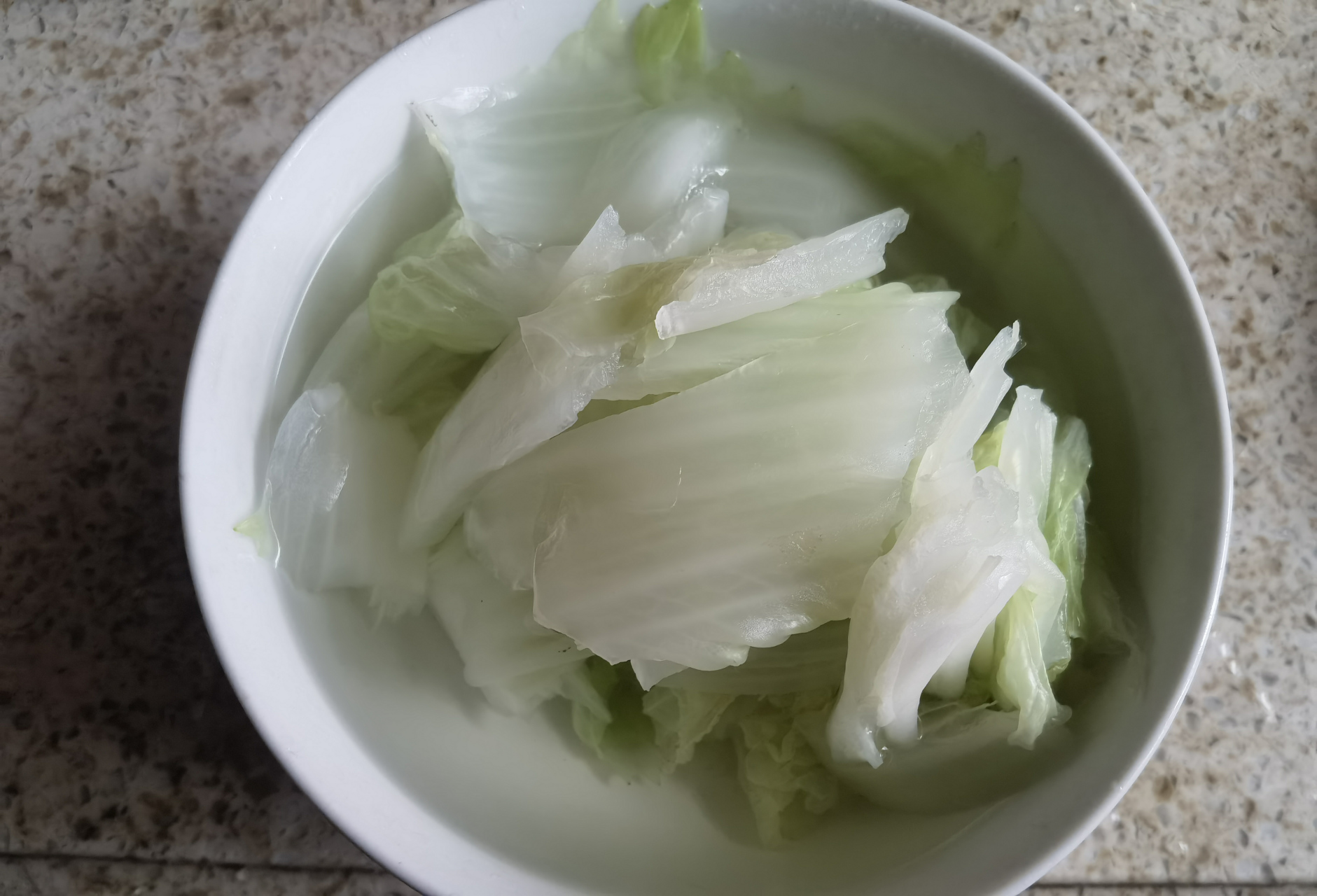 这个大白菜煮的白水菜,你们应该都炒来吃吧