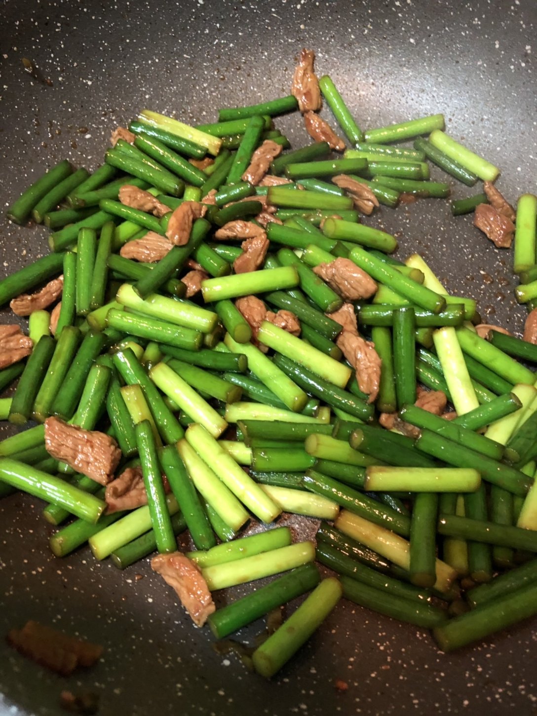 家常菜系列蒜苗炒肉,下饭神器,简单易学,美味可口