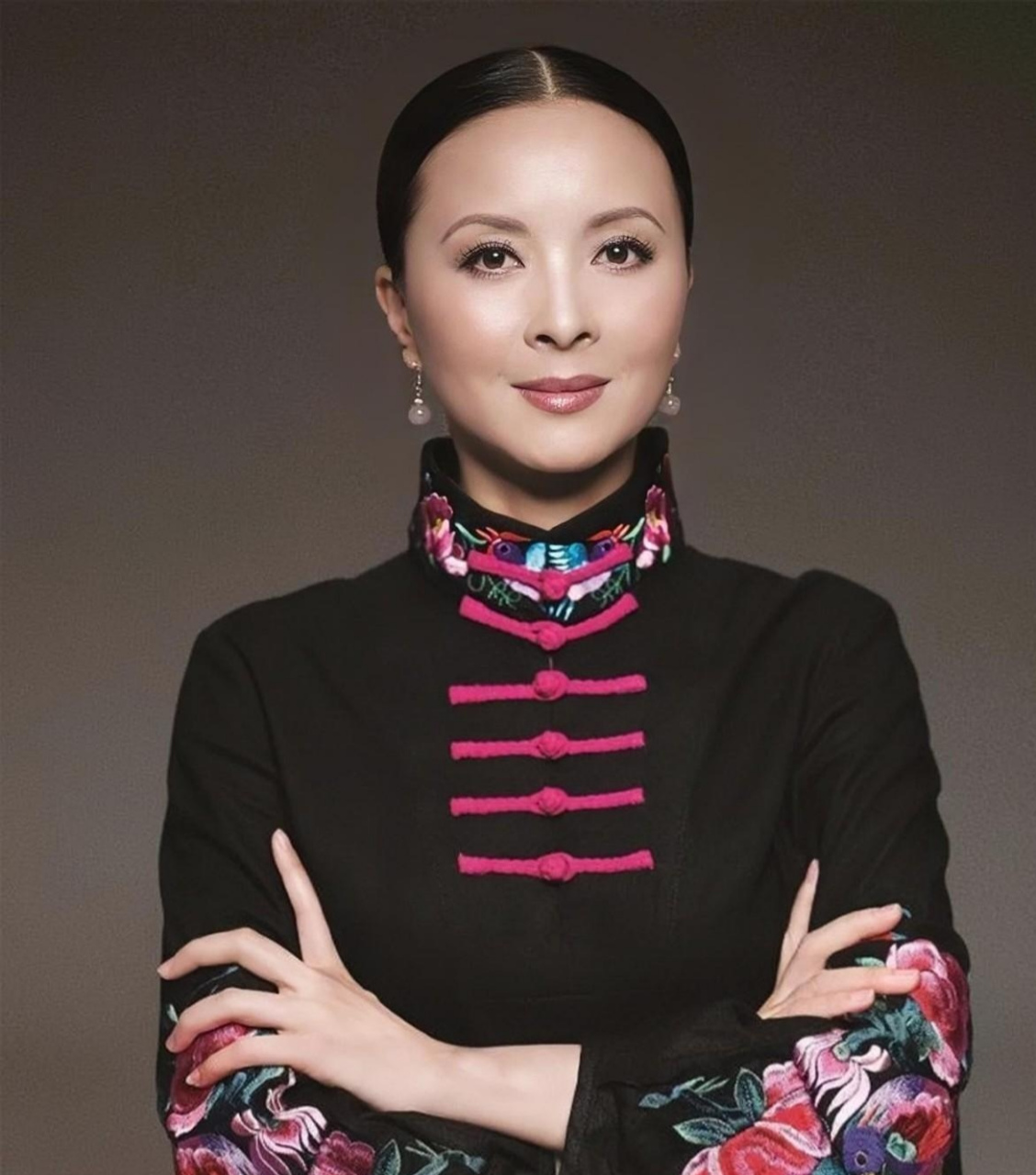 舞神影星一周洁