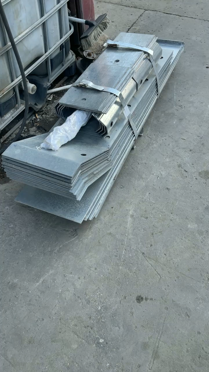 钢遮板a钢折板a桥梁伸缩缝桥台盖板