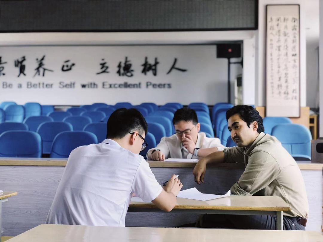 《南方午后》的全部图片剧照第11张图片