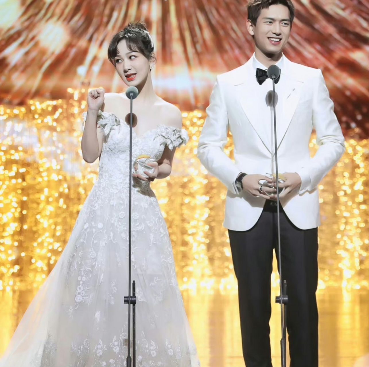 杨紫和李现二搭古偶剧《国色芳华》?这是好事啊!