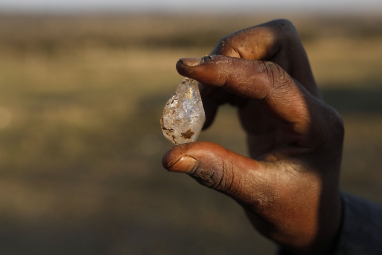 出产3千克拉钻石,一个国家有7个矿山,非洲钻石是如何形成的?