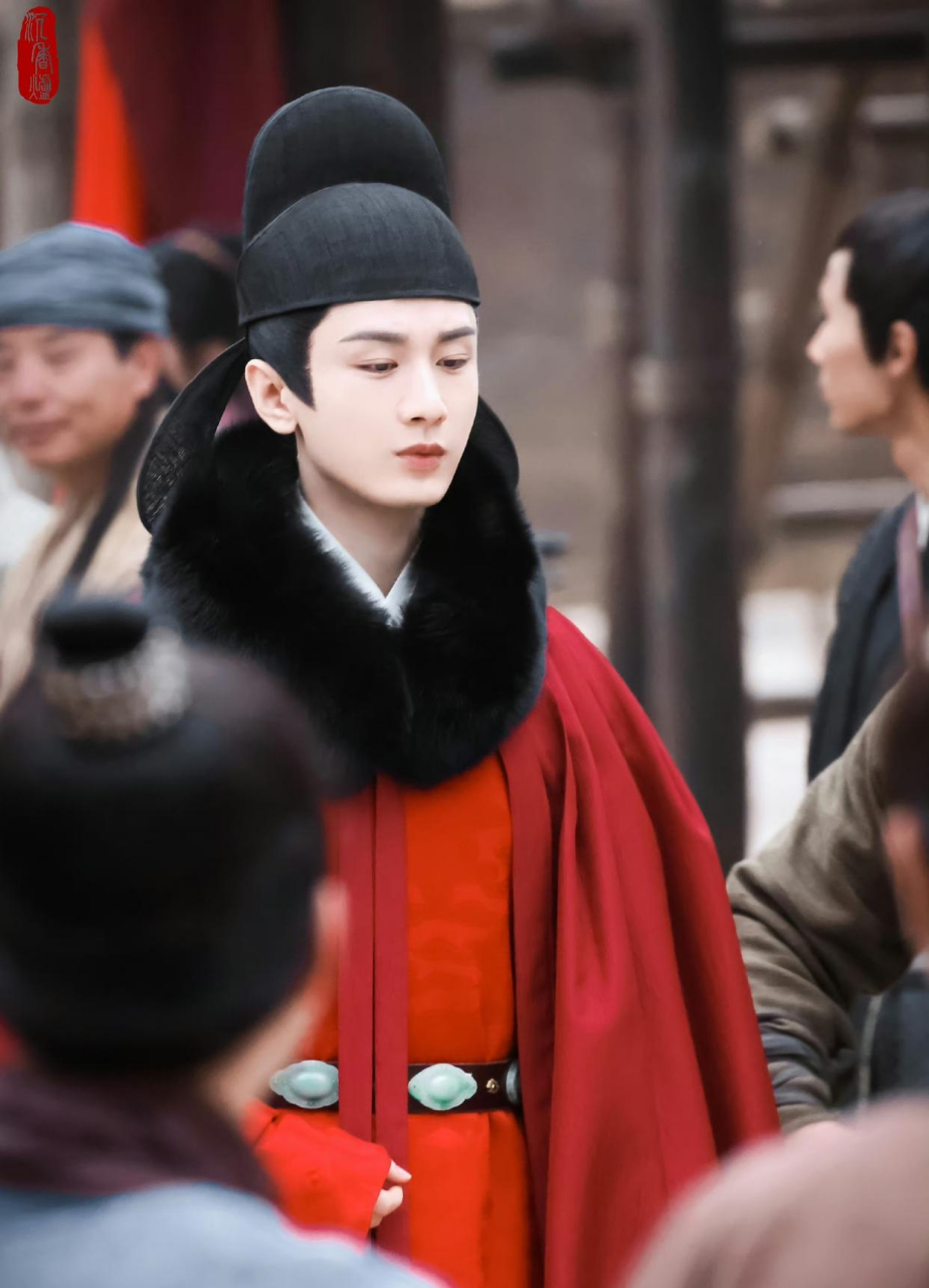 眉眼如画的古代俊俏的公子哥