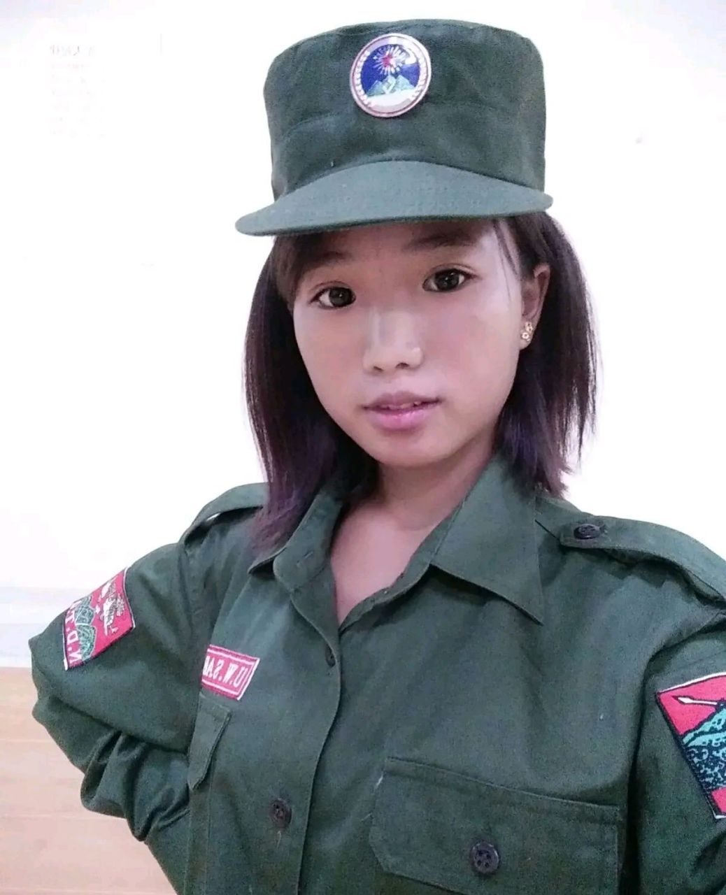 缅北佤邦吖妹,具有佤邦军背景,所以是割腰子集团的同伙?纯属无知瞎扯!