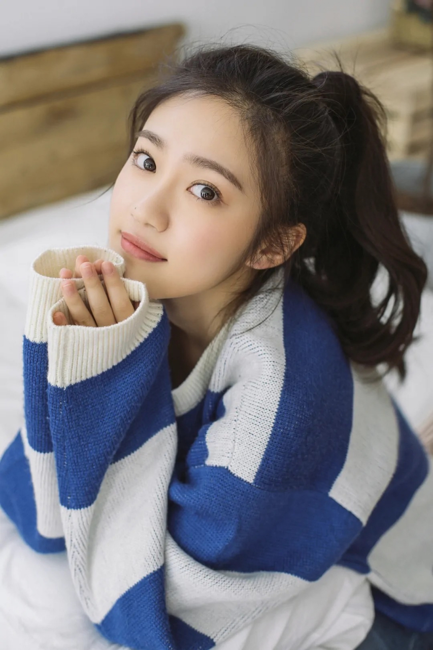 1994年7月15日出生于上海市,毕业于上海戏剧学院,中国内地女演员