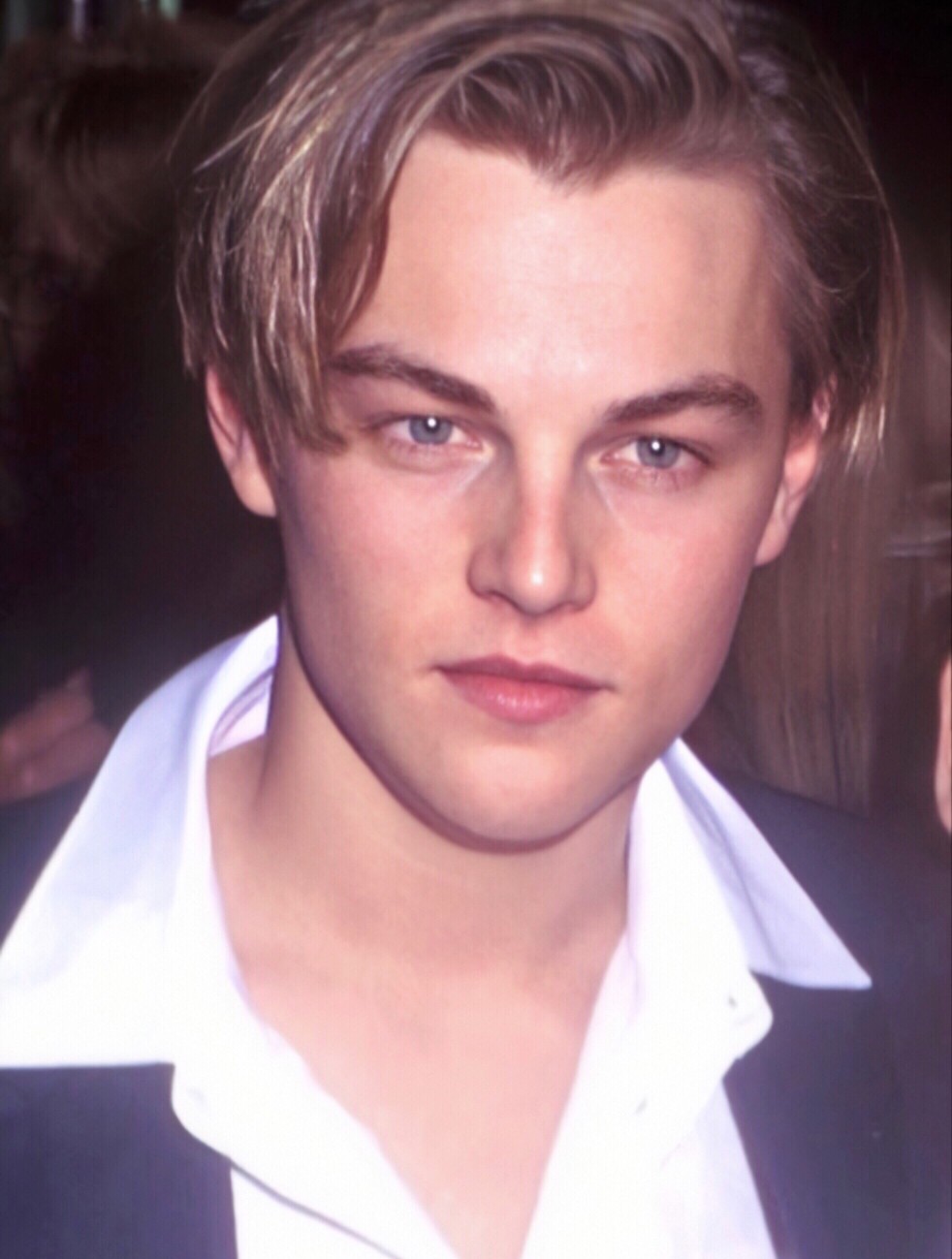 想当年九七年的时候,《泰坦尼克号》风靡全球,人们争相闯进影院,一睹