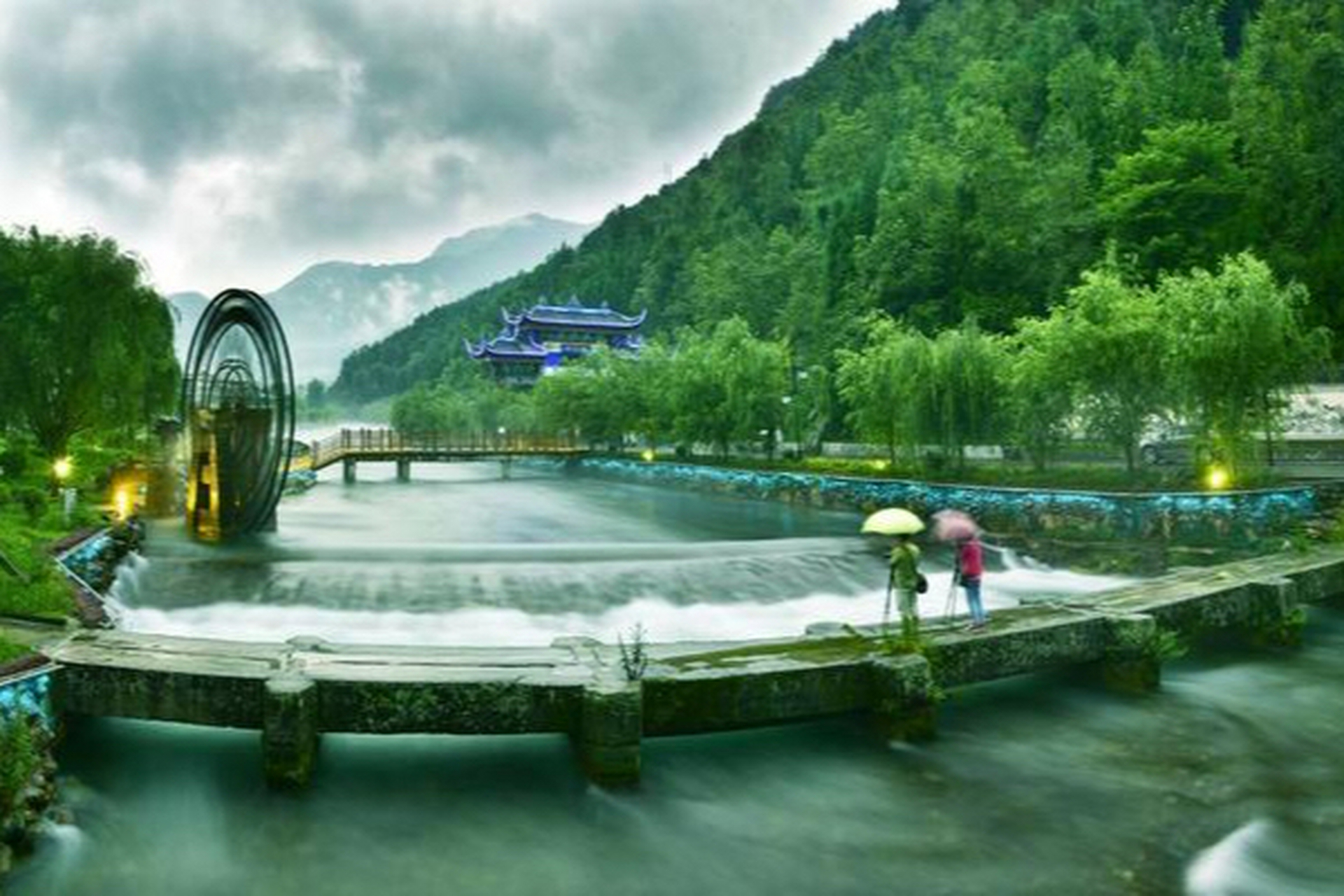文昌故里:位于四川省越西县中所镇,这里是当地人休闲娱乐的首选地