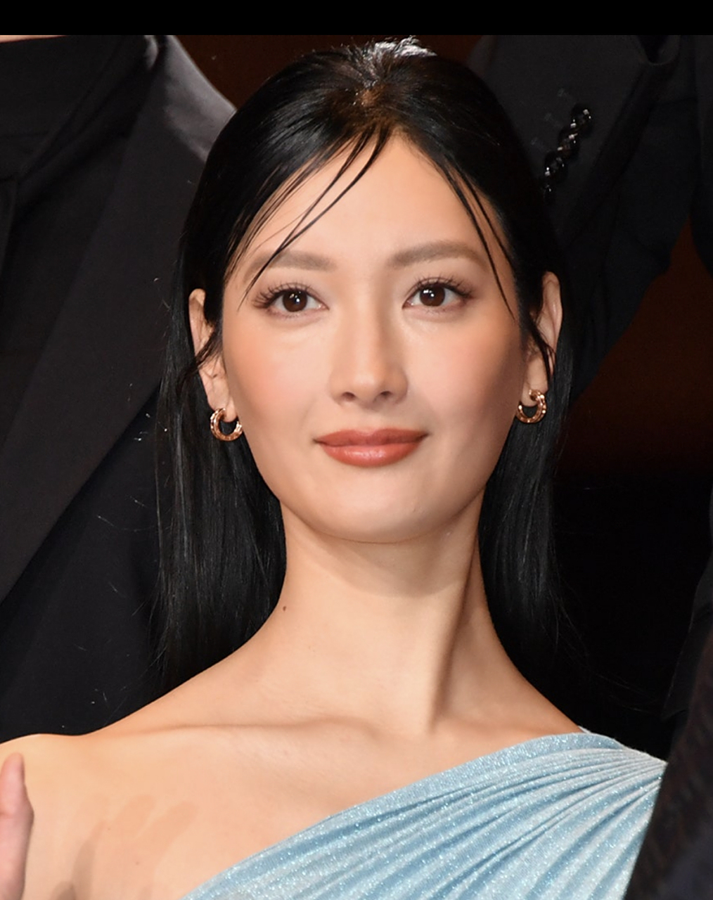 35岁日本女星菜菜绪近照,顶着"美腿女王"的头衔已经很多年了.