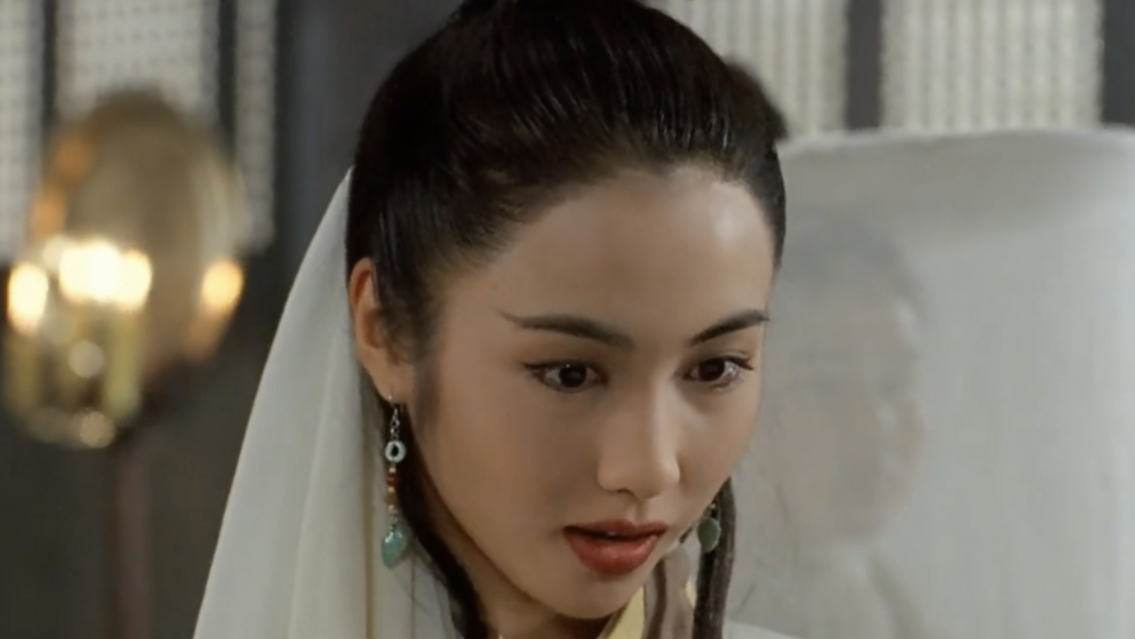 娱乐资#周芷若黎姿扮演周芷苦这个角色,为观众留下了深刻印象