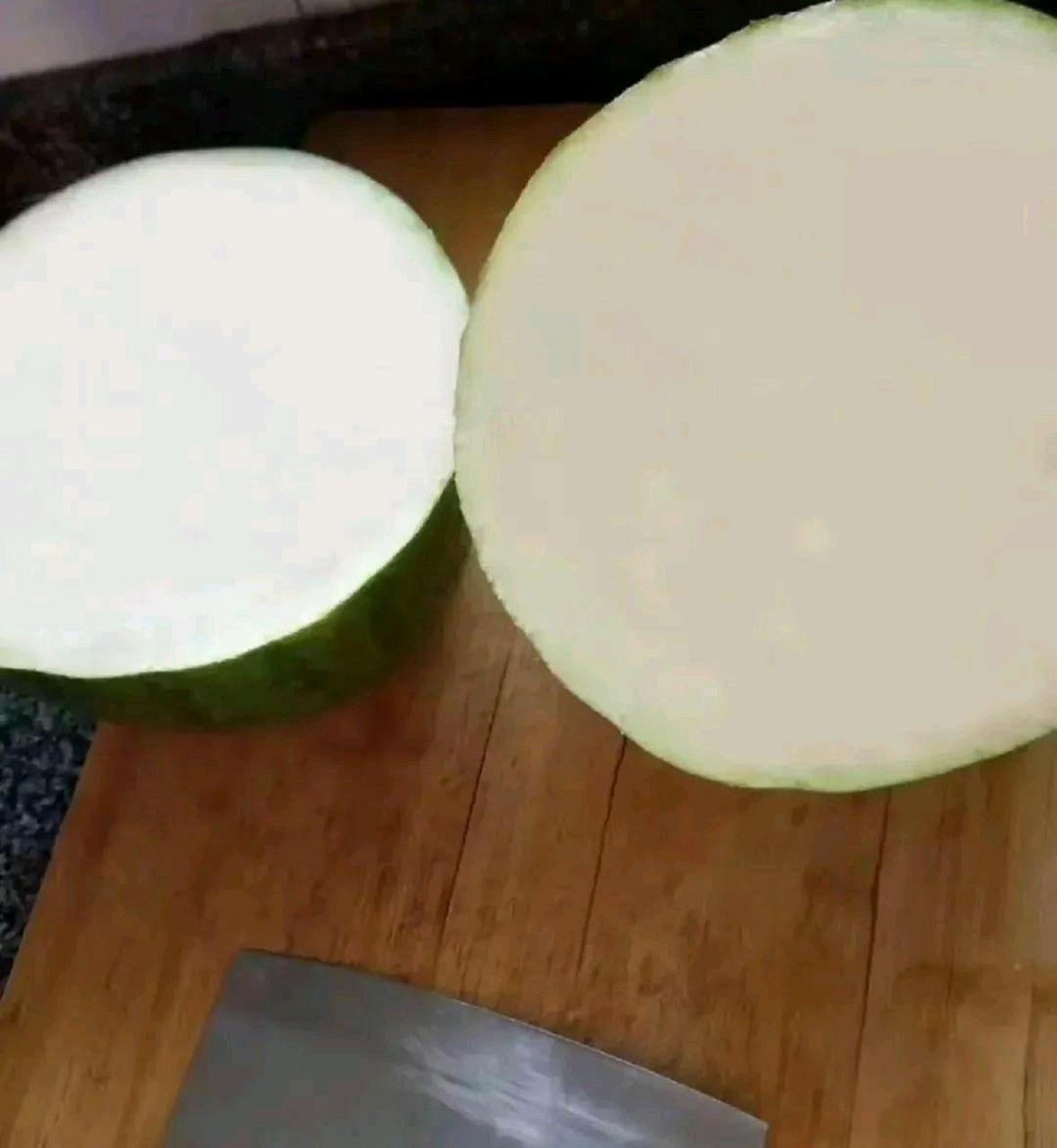 第一次见到这样的西瓜,老板真坑啊 #百家号星火计划