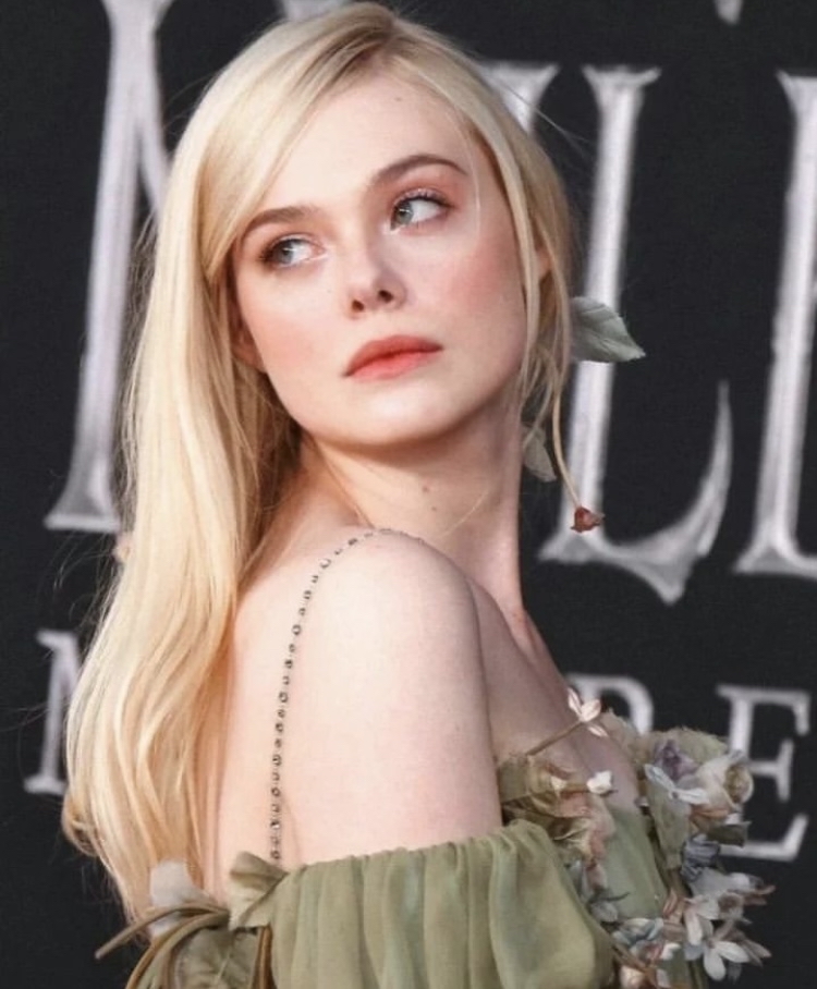 elle fanning艾丽范宁 从童星到成熟或许都藏着一个激情狂野的心