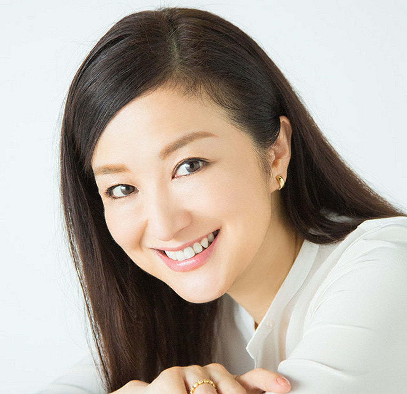 铃木京香(suzuki kyoka),1968年5月出生于日本宫城县仙台市.