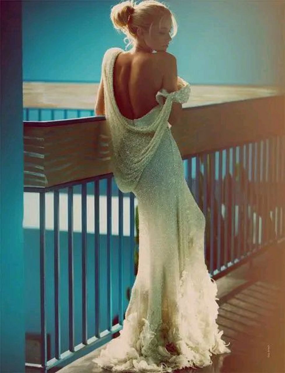 美国80后女影星艾梅柏·希尔德,有着天使的面孔和魔鬼身材,并且气质