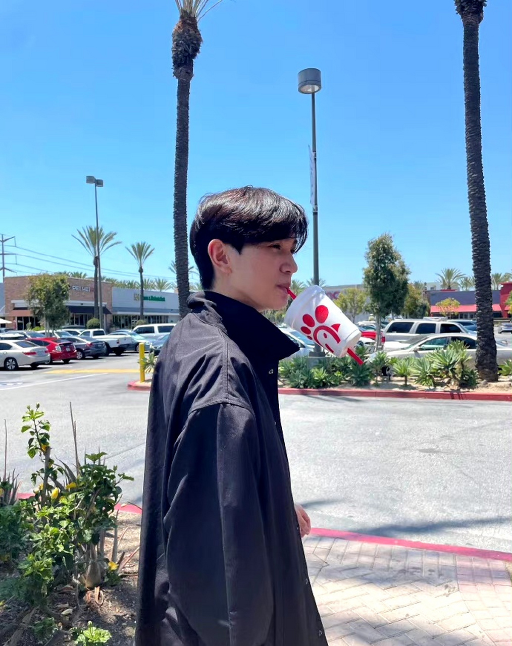 张智霖袁咏仪儿子微博晒近照,16岁的张慕童好帅气!