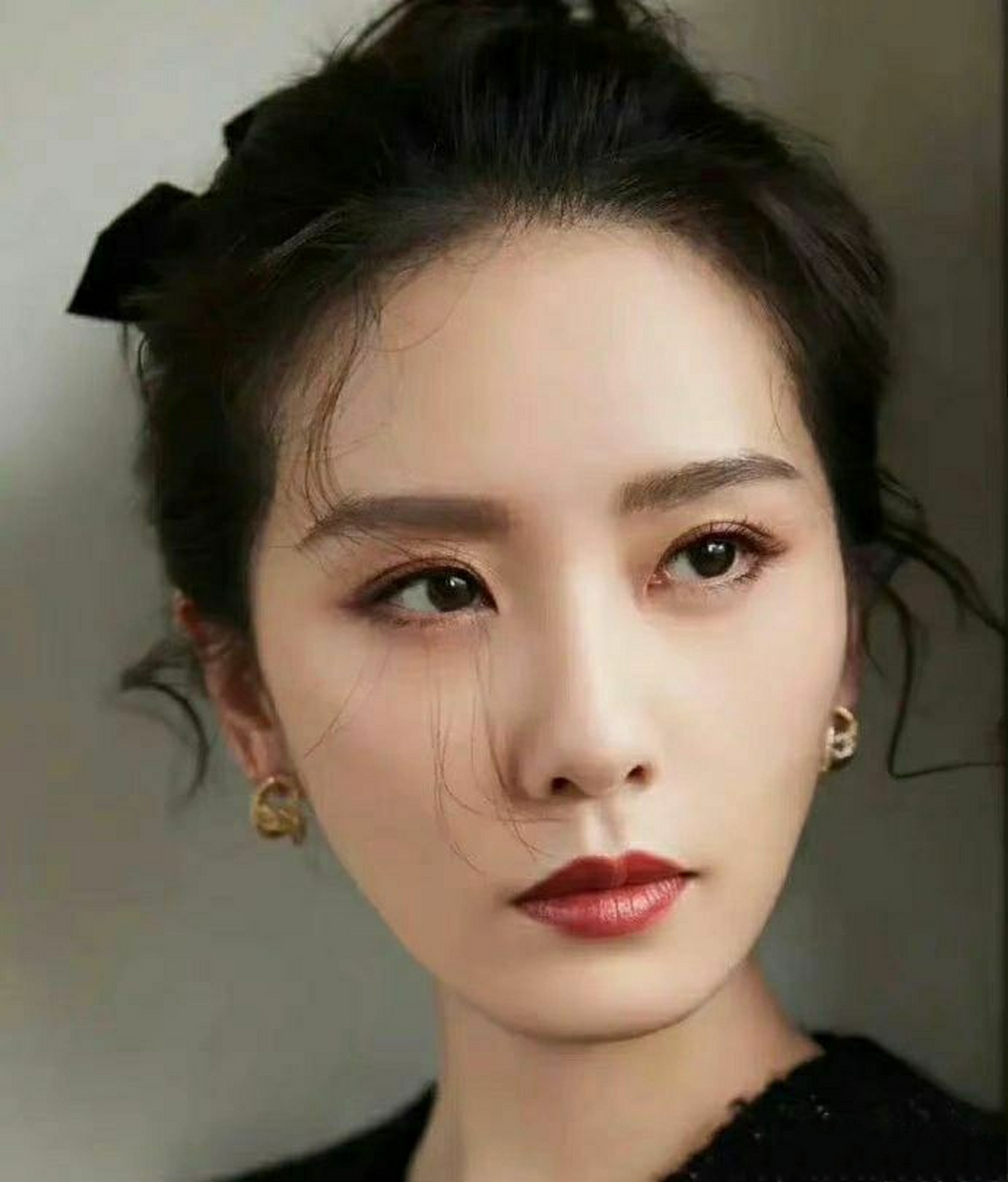 刘诗诗自从点掉"山根痣"之后,就再也没有出过让人印象深刻的角色.