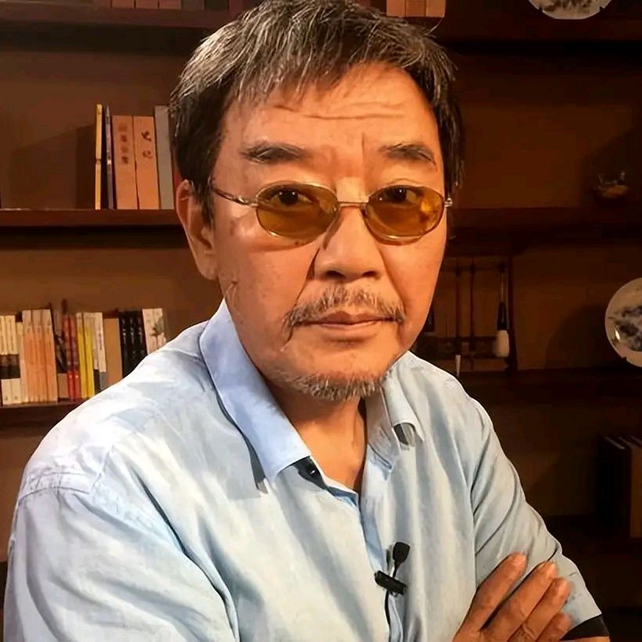 演员李立群说,我学过传统武术,我见过一个高手,他已经七八十岁了