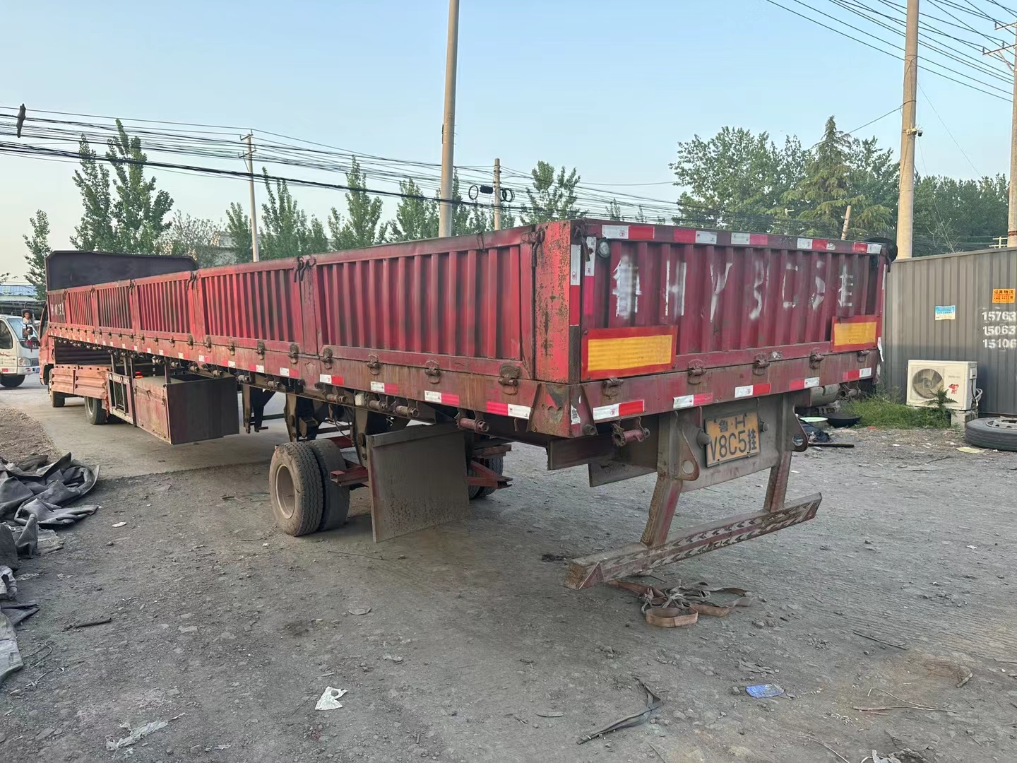 二手13米标箱侧翻半挂车轻量化,小超吨都有