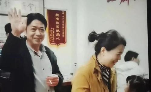 错换人生28年图片图片