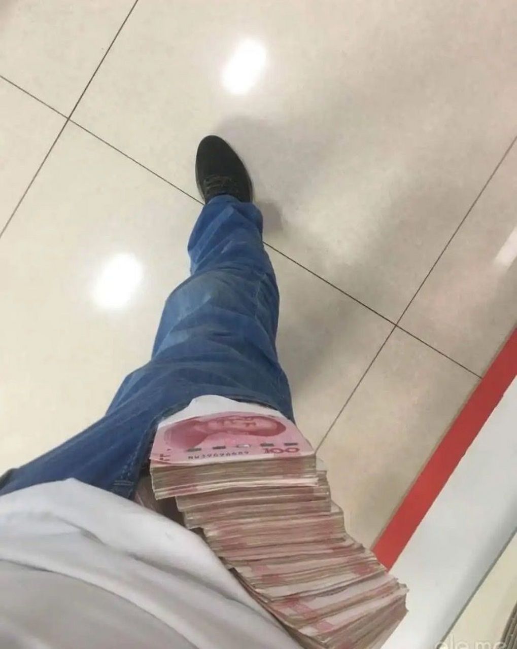 想低调都不行,毕竟实力不允许[尬笑][尬笑][尬笑]