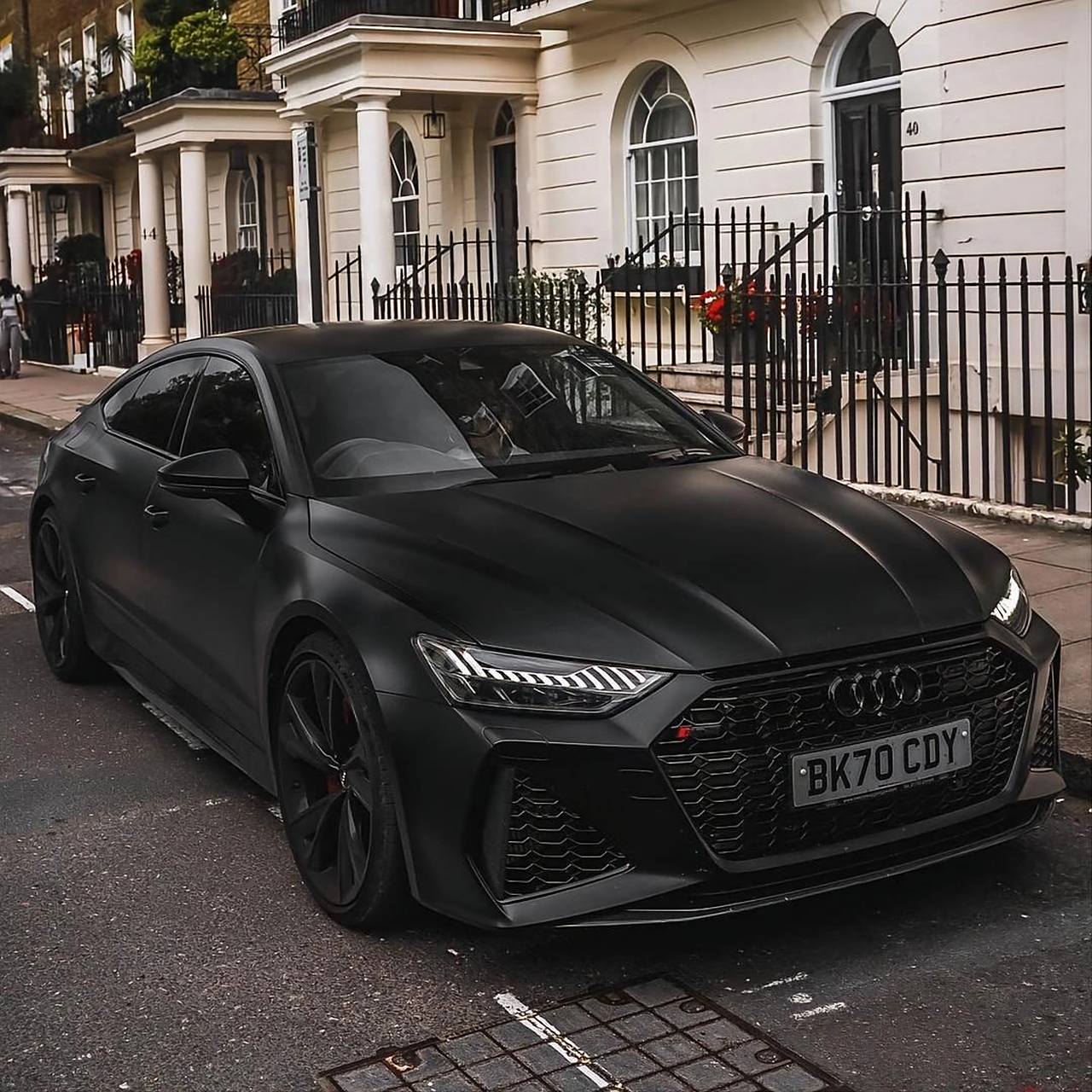 西装暴徒 奥迪rs7