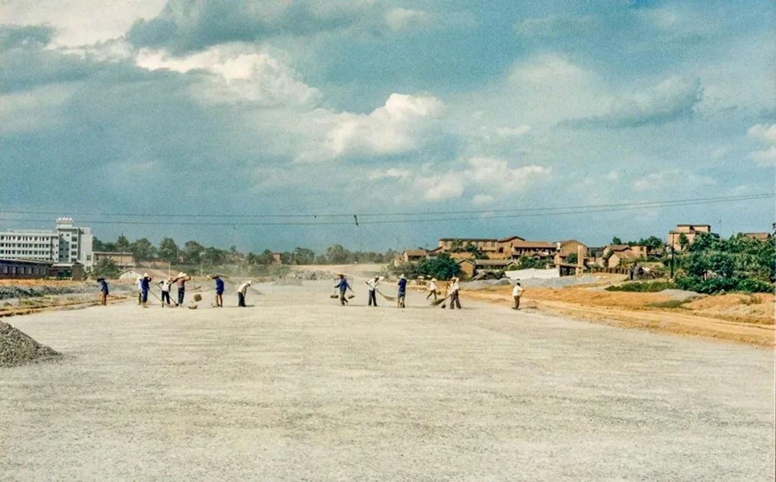 80年代江西老照片,难得一见的"九江"旧场景,看下有什么不同?