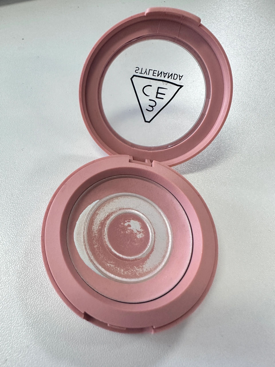 一个人交出一个铁皮99|||用到铁皮都还不舍得扔,这个腮红是真的ju