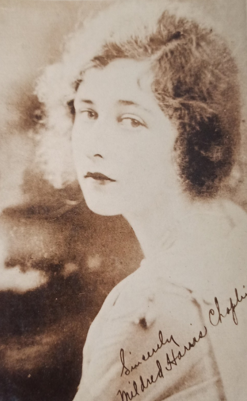 卓别林首任妻子～她16岁与29岁卓别林结婚 ,20岁离婚.