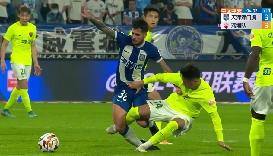 胜负难分!天津津门虎与深圳队激战3-3,18轮积分榜再次变动