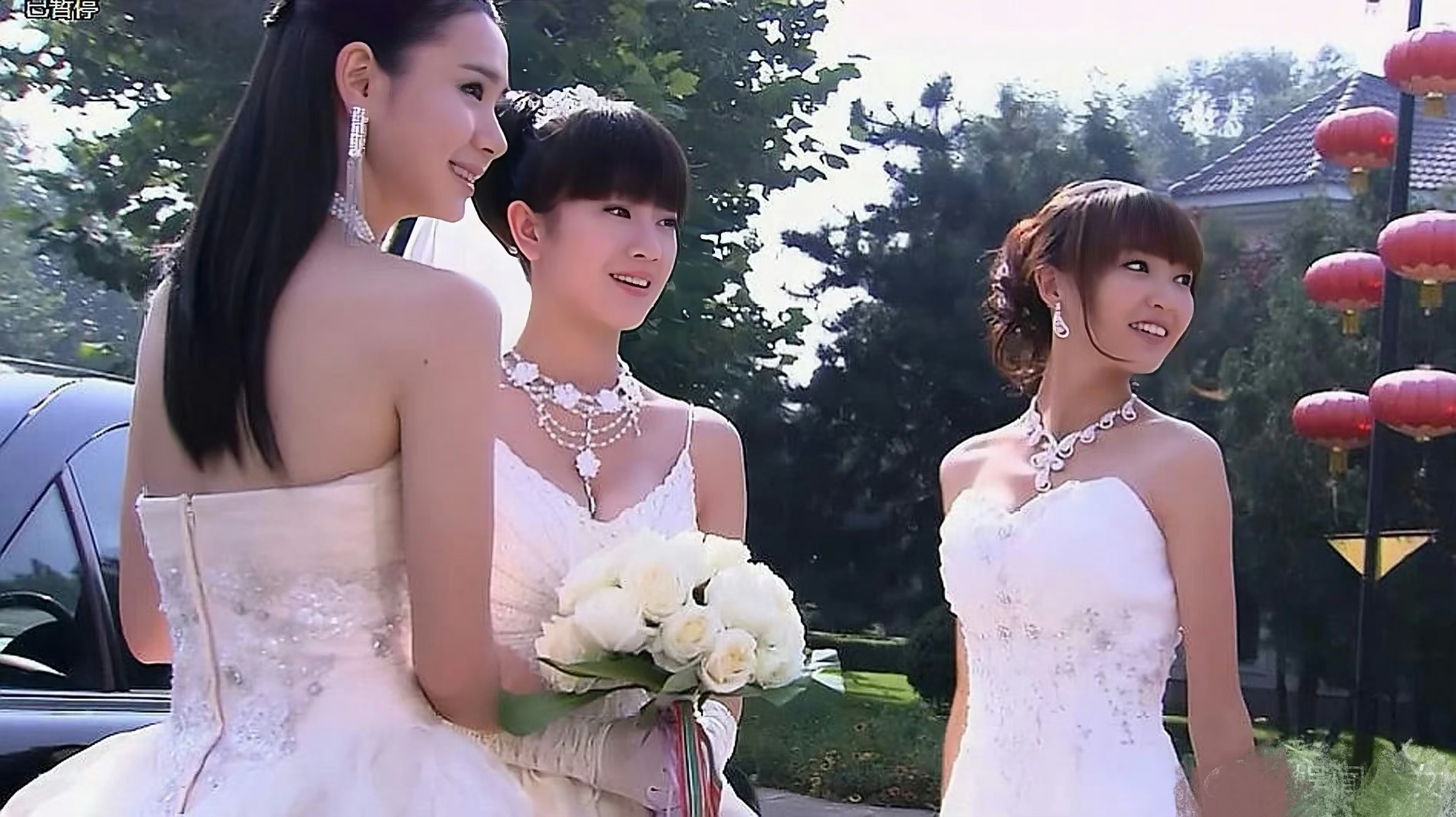 《夏家三千金》大结局婚纱剧照!