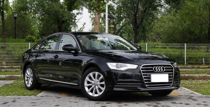 奥迪a6lc7 喇叭不响 空调不制冷 车内顶灯不亮