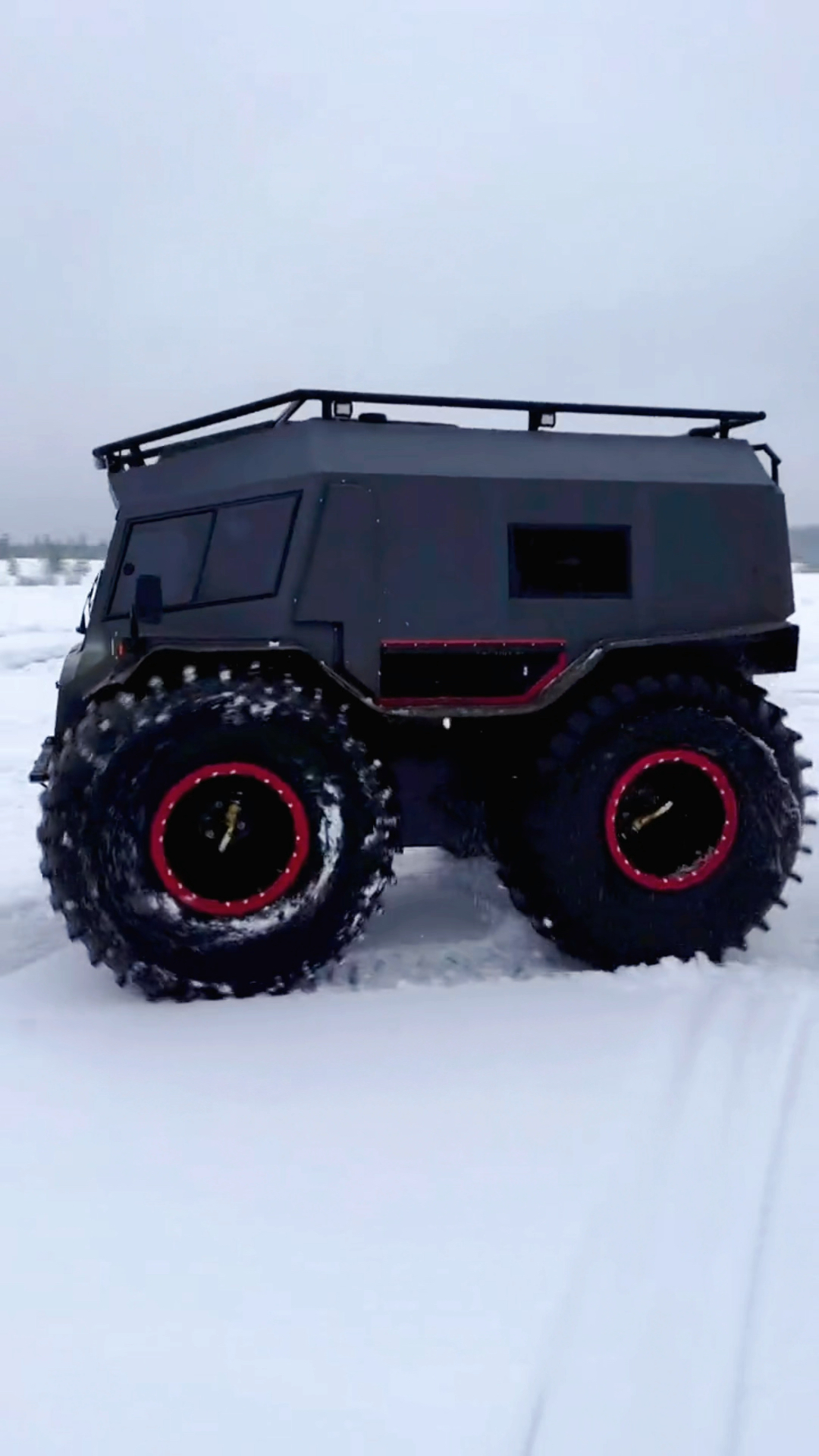 来自战斗民族的全地形越野车-度小视