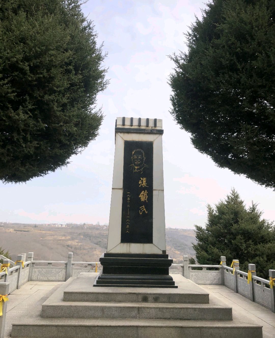 西安寿阳山墓园,青山绿水寿阳山,脚蹬鲸鱼沟