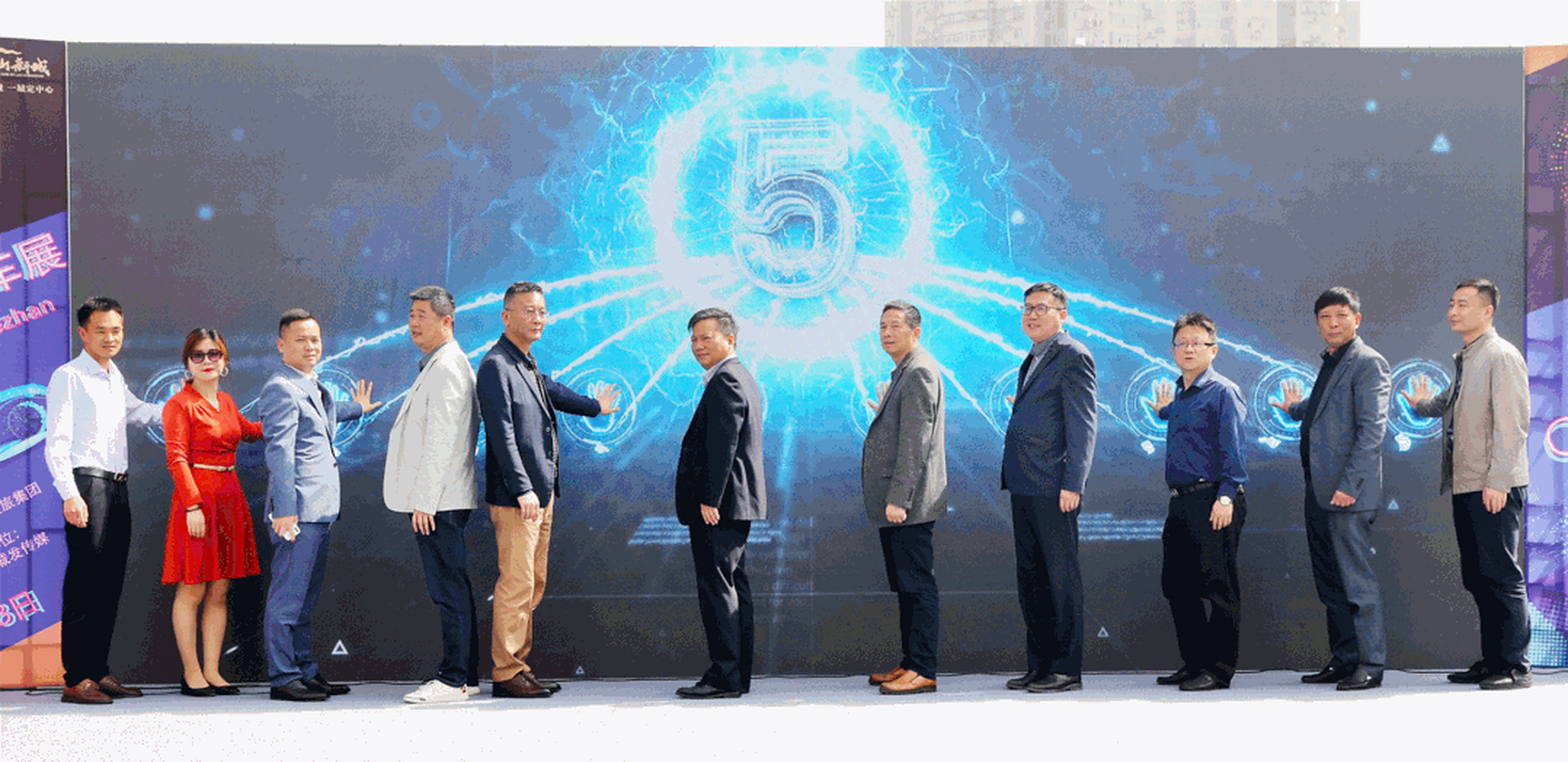 2021东楚晚报春季大型车展,在黄石市中心体委大院盛大开幕啦!