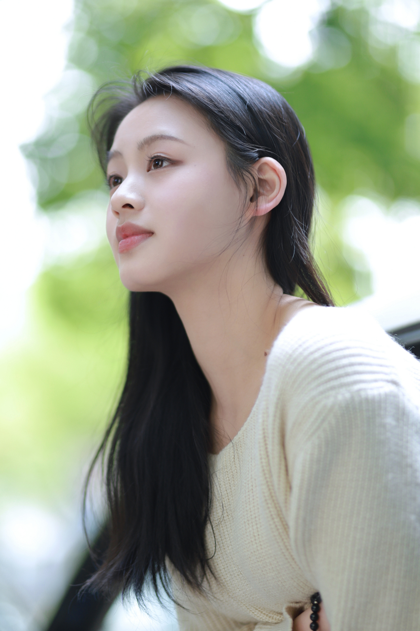 春暖花开,纯情美女阳光写真