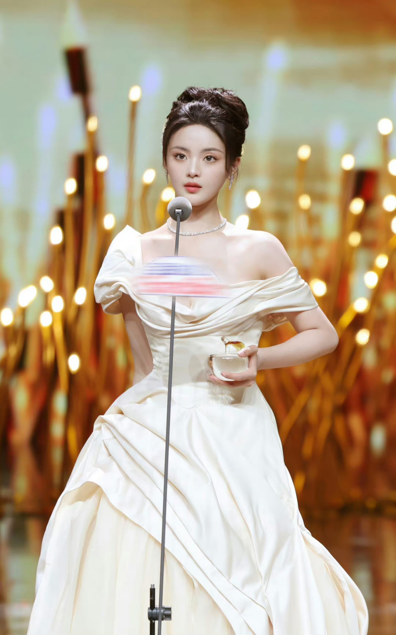 电视剧品质盛典内场官方图  胡歌,杨洋,罗一舟,李一桐,杨超越,林一