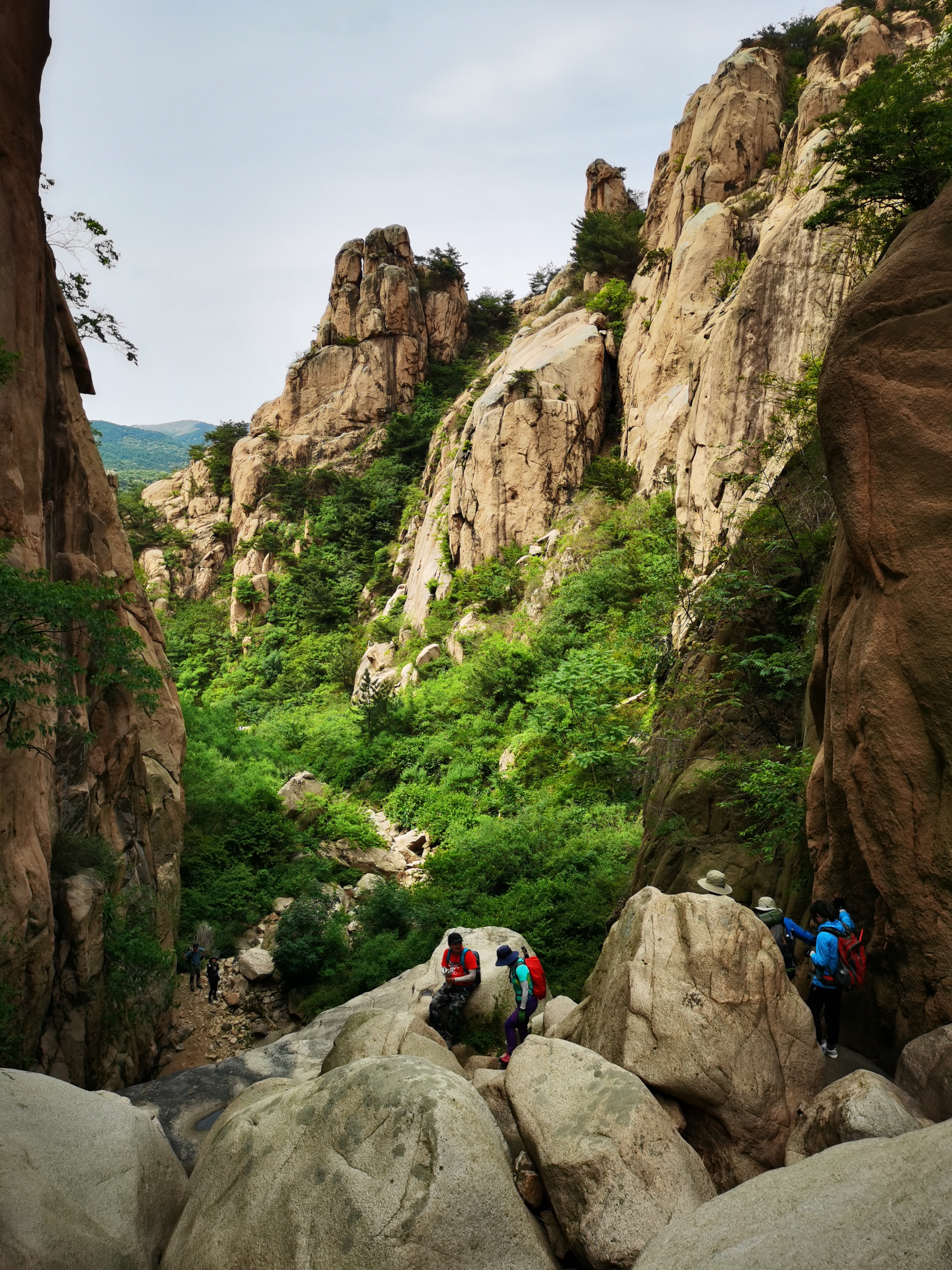 五莲九仙山七米沟峡谷,奇峰异石秀水,原生态不收费,附自驾攻略