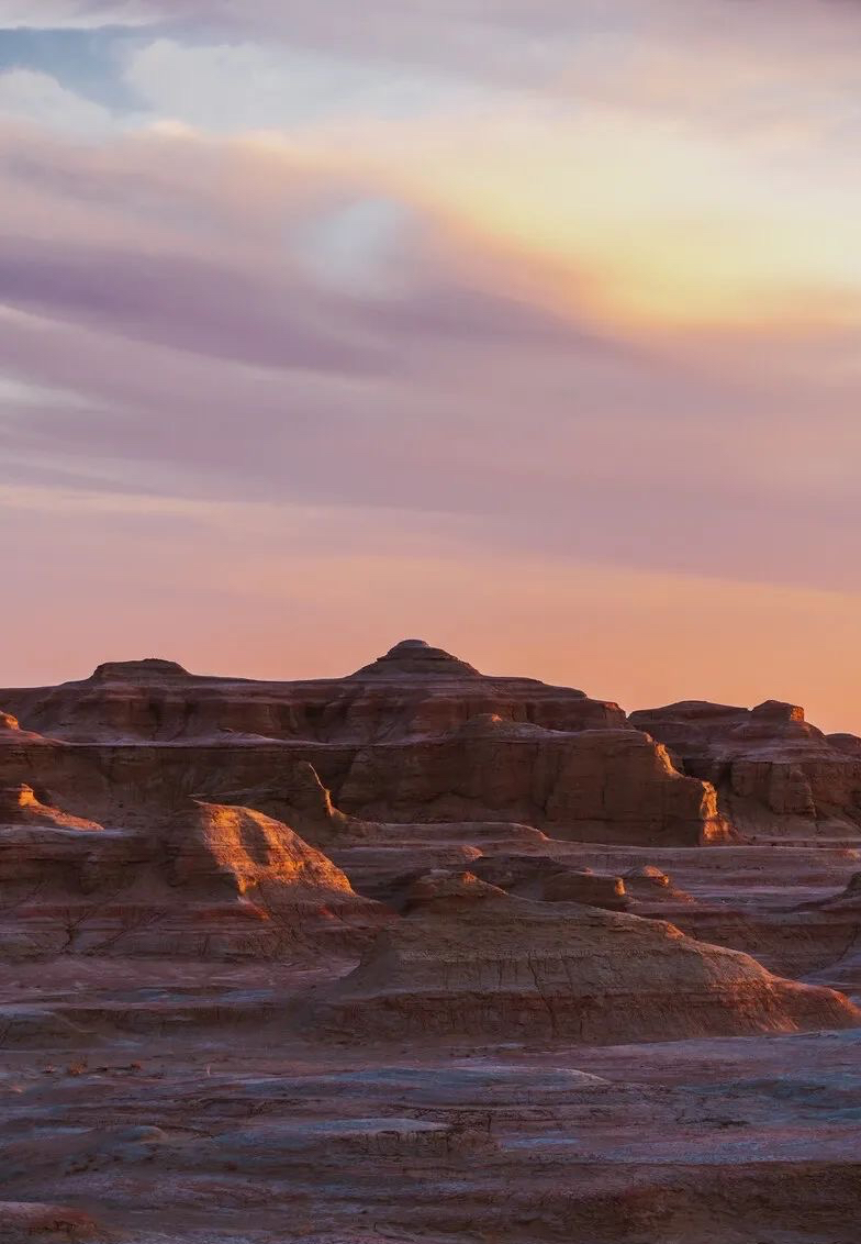 新疆美女导游电话