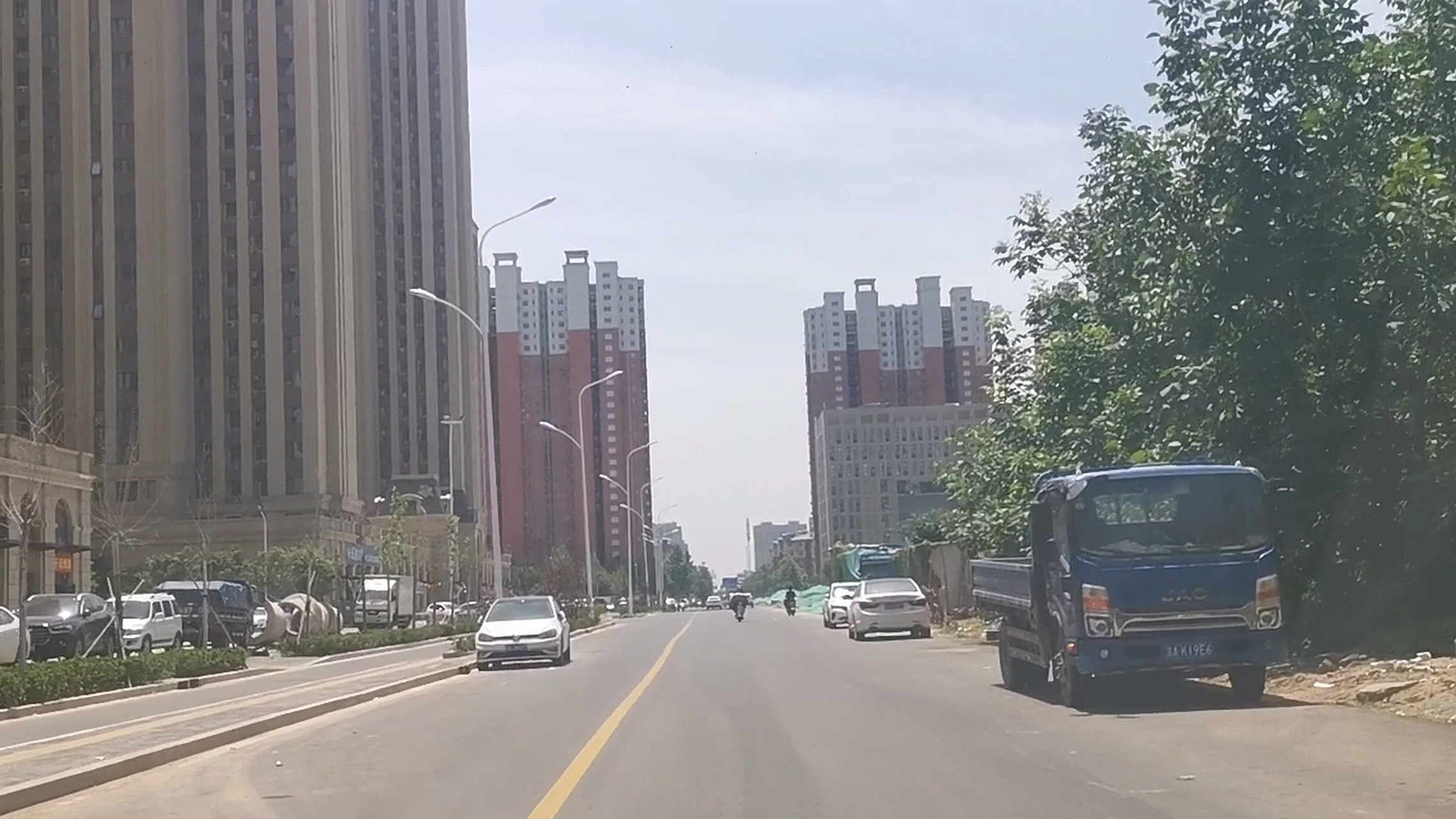 我爱石家庄# 体育大街南延工程终于实现半幅通车.