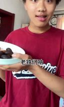 老铁们你们稀罕吃意大利香肠跟蘑菇呗
