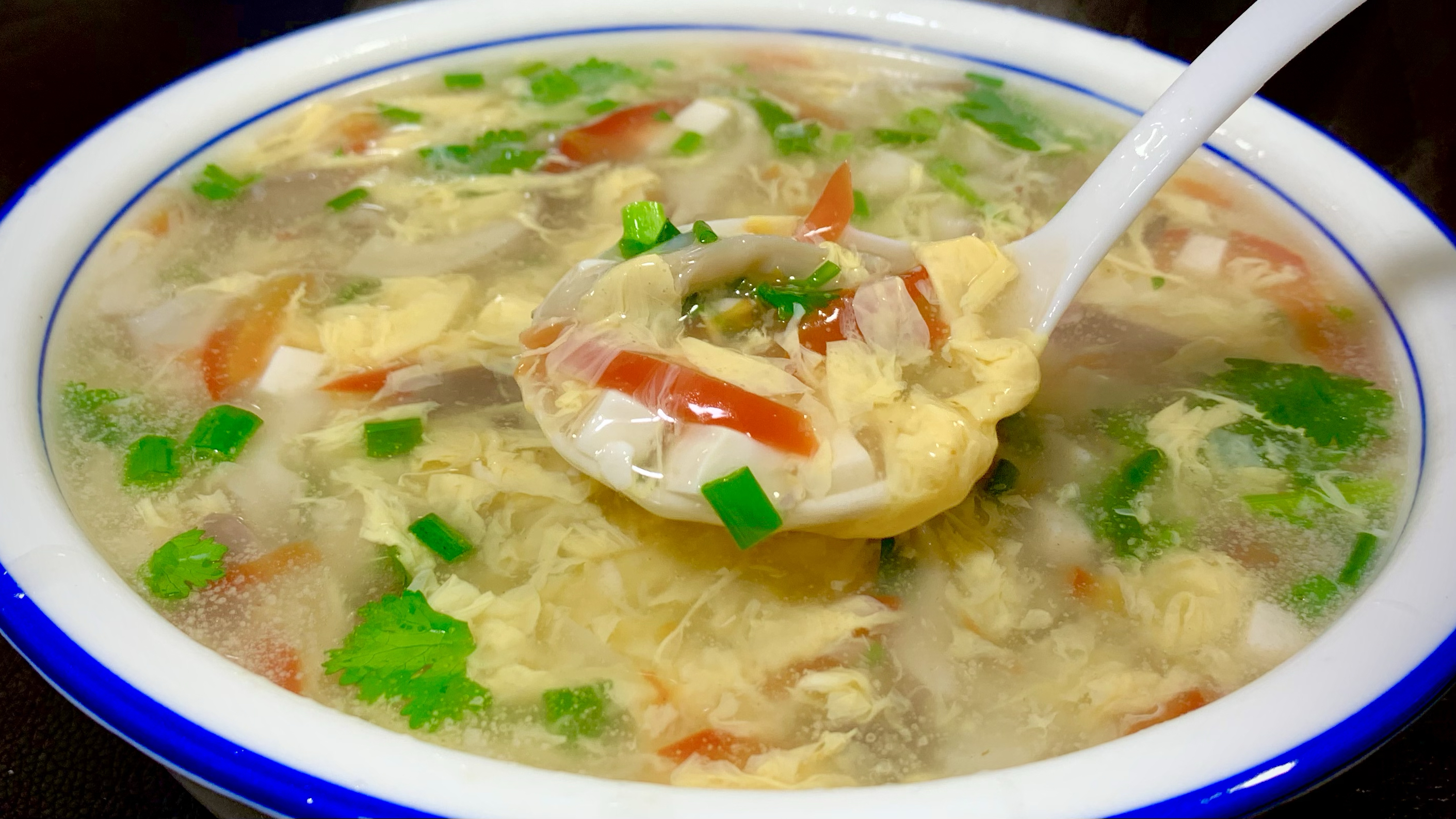 豆腐三鲜汤好喝有技巧,朝哥教你一招,汤甜入味,清淡好喝不油腻