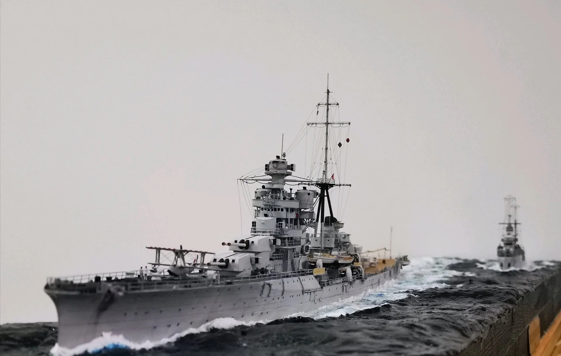 舰船欣赏:意大利海军 扎拉级重巡洋舰