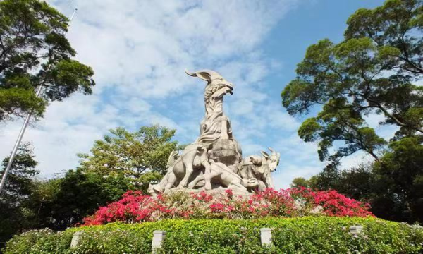 越秀公园景点介绍,走进广州的心脏:越秀公园,一个活生生的历史